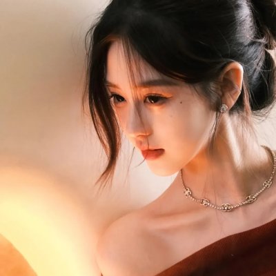 龙纹身的女鬼入镜